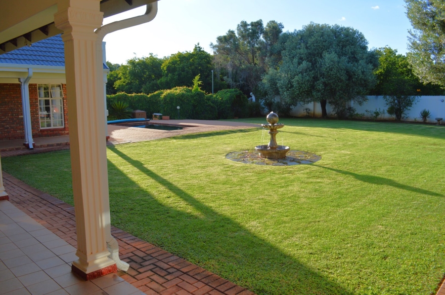 4 Bedroom Property for Sale in Flamwood North West